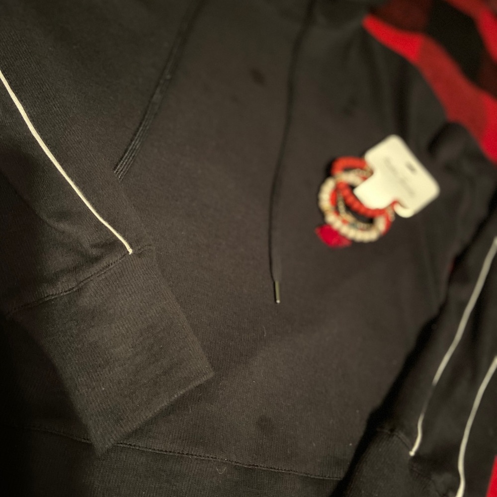 Black pullover - Picture 3 of 4